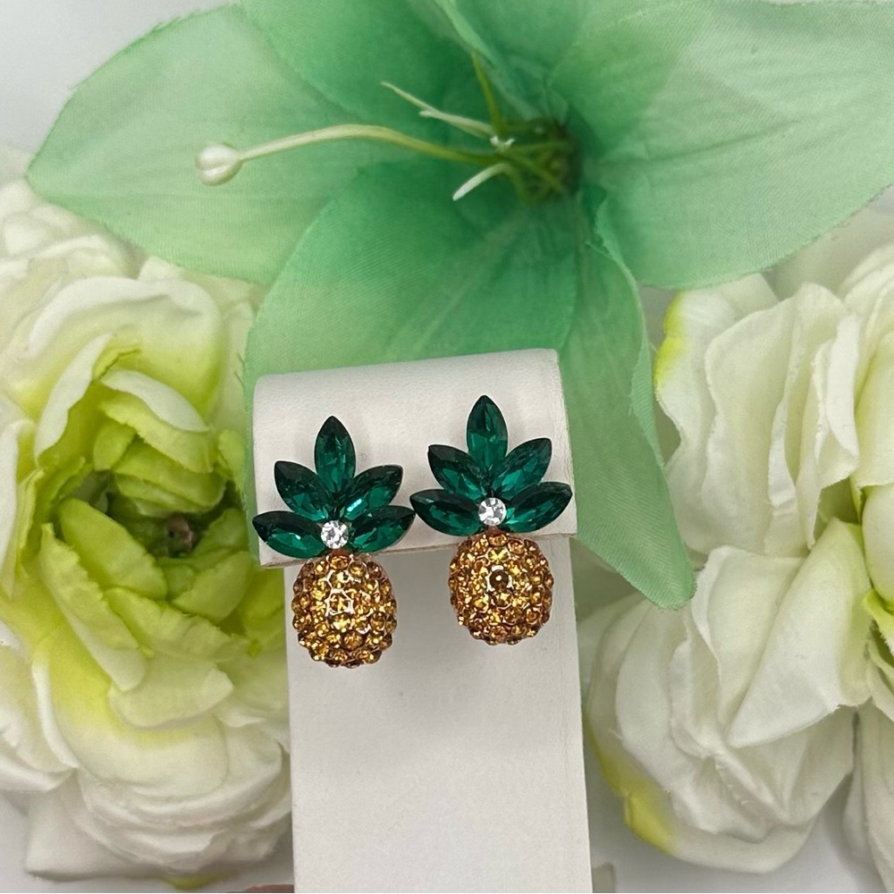 Tropical Pineapple Gemstone Stud Pierced Earrings NEW! - Picture 2 of 6